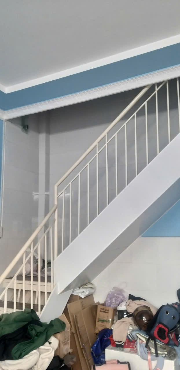 Cần bán gấp nhà đẹp Linh Xuân – giá tốt bất ngờ ngay chợ Linh Xuân.