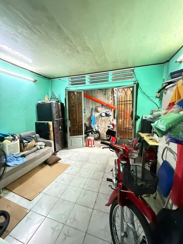 Chỉ 2 TỶ 950 TRIỆU có ngay căn trệt lầu riêng biệt, full nội thất, giữa trung tâm Thủ Đức!