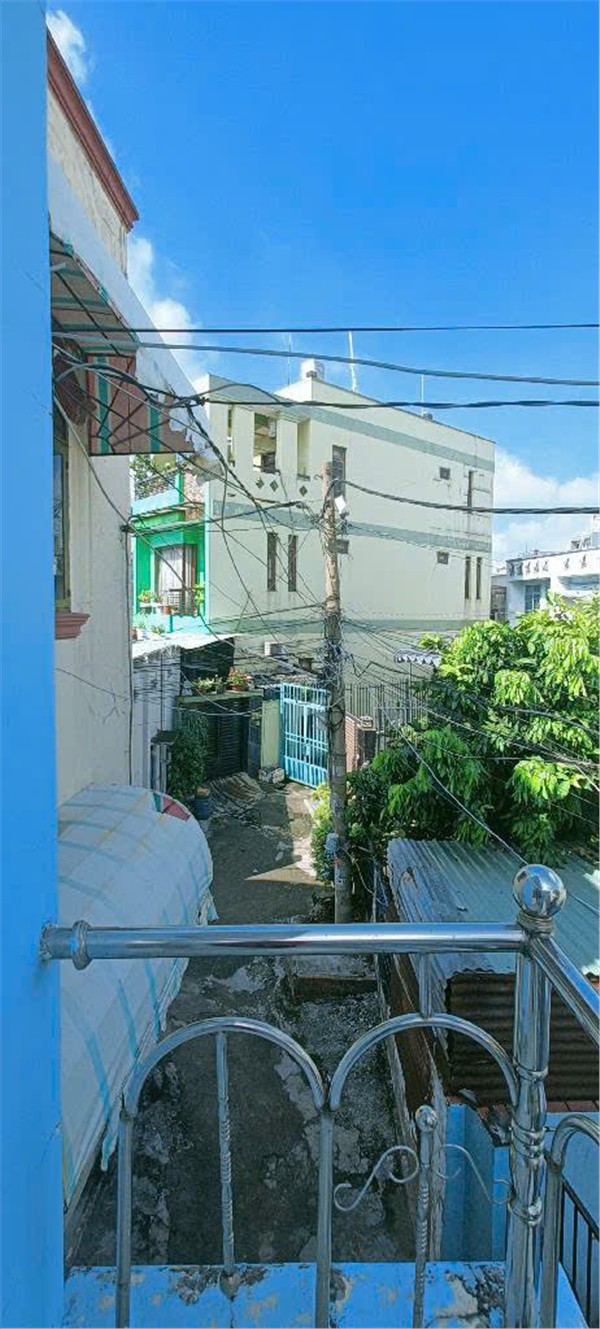 HXH nhà đẹp công chứng sang tên liền tay trung tâm Thủ Đức giá tốt nhât khu vực .