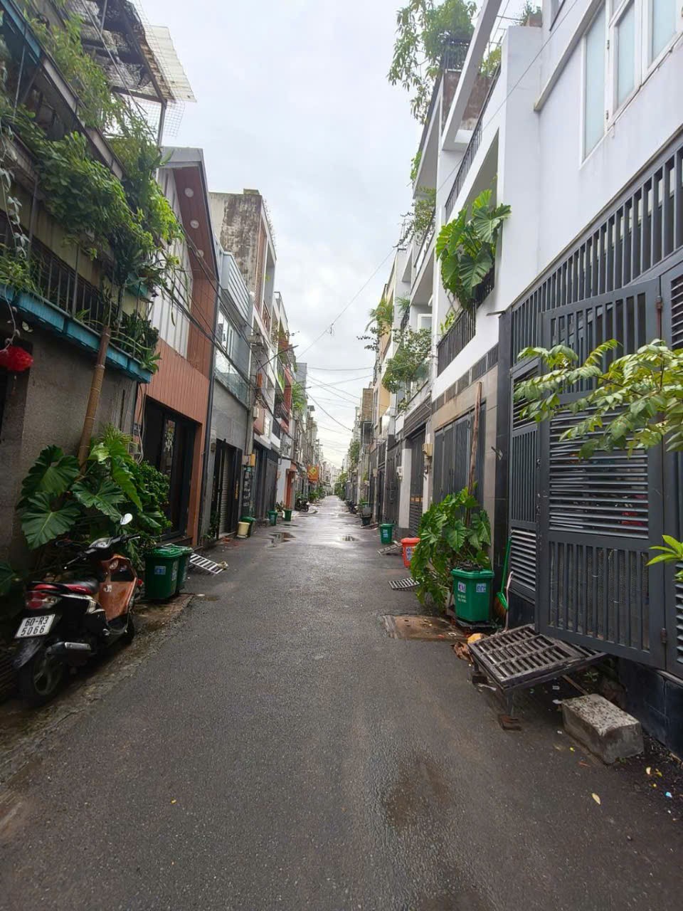 HXH nhà đẹp công chứng sang tên liền tay trung tâm Thủ Đức giá tốt nhât khu vực .