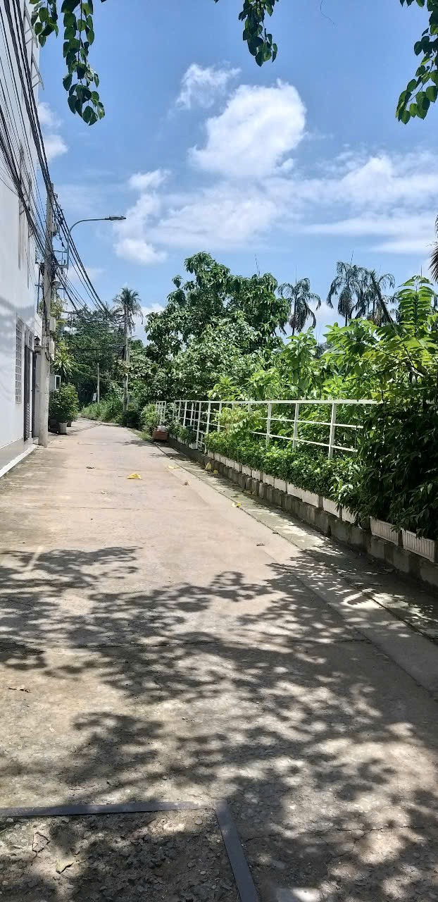 Nhà đẹp – Giá tốt – Hẻm xe hơi – Ở ngay không cần sửa – KHÔNG MUA LÀ TIẾC!