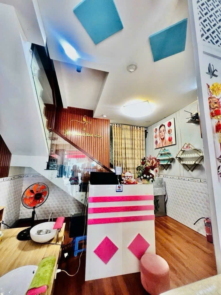 Căn nhà hội tụ đủ 3 yếu tố: Vị trí đẹp – Thiết kế hiện đại – Pháp lý chuẩn chỉnh giá tốt chỉ 6,5 tỷ.