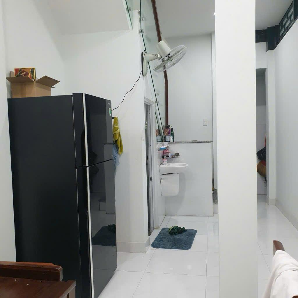 Bán đất tặng nhà ngay TT Thủ Đức cạnh chợ ochir 4,3 tỷ.