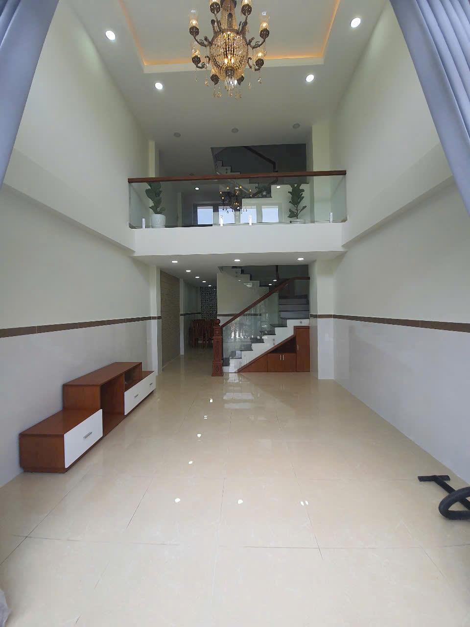 Siêu phẩm giá tốt chính chủ bản gấp 100m2 đất vuông HXH chỉ 6,2 tỷ cạnh Tô Ngọc Vân.!