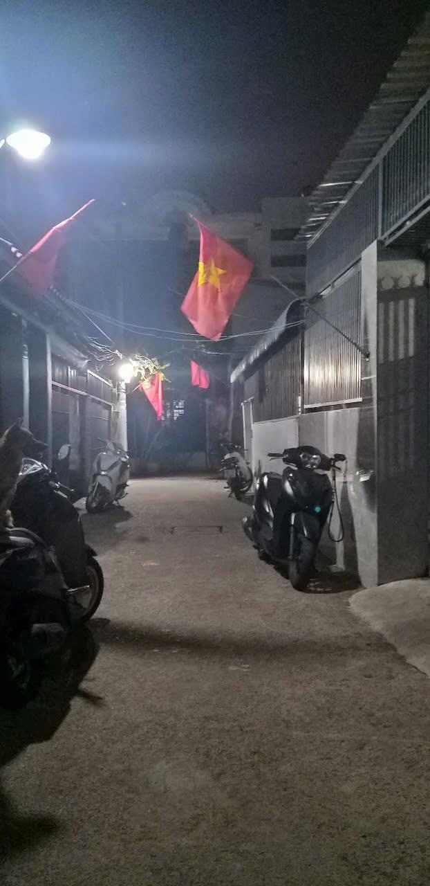 Chỉ 4 TỶ 3xx triệu – Nhà 2 tầng BTCT kiên cố – Vị trí cực kỳ đắc địa ngay Phạm Văn Đồng – Linh Đông