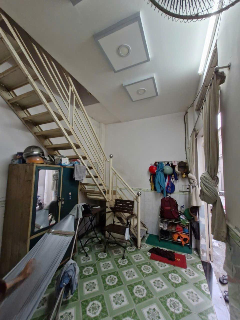 Bán nhà nát mà giá trị cực tốt tại Thủ Đức vị trí cực hiếm chỉ 4,3 tỷ.