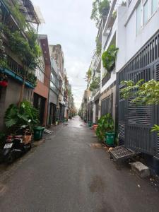 HXH nhà đẹp công chứng sang tên liền tay trung tâm Thủ Đức giá tốt nhât khu vực .