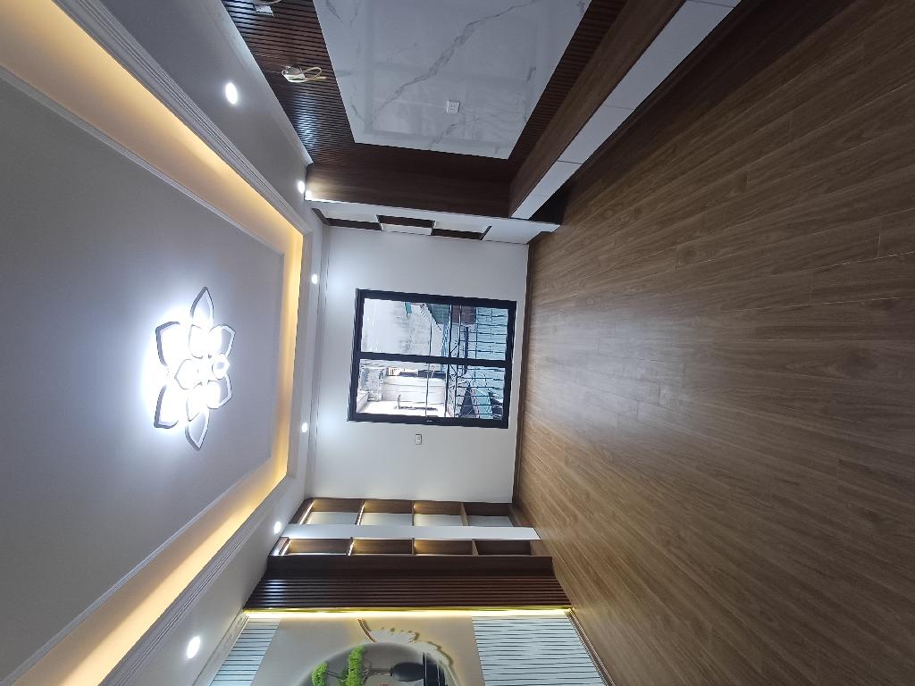 THANH TRÌ, NHÀ MỚI XÂY, VỊ TRÍ ĐẸP, THANG MÁY, GARA Ô TÔ 6 TẦNG 60M2 9,5 TỶ