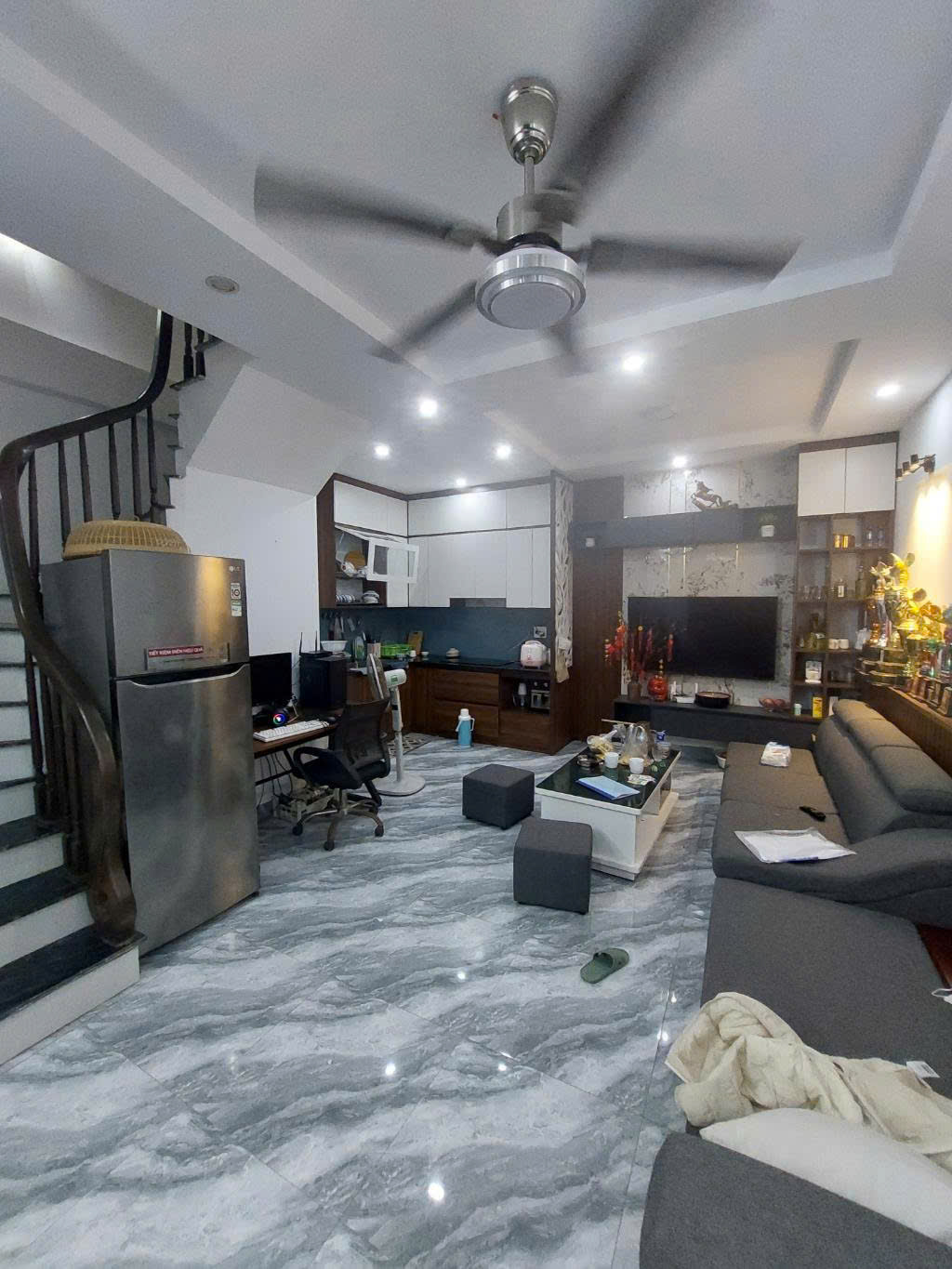 NHÀ ĐẸP ĐỐNG ĐA, 42M2 MẶT TIỀN 3,8M GIÁ 6,9 TỶ