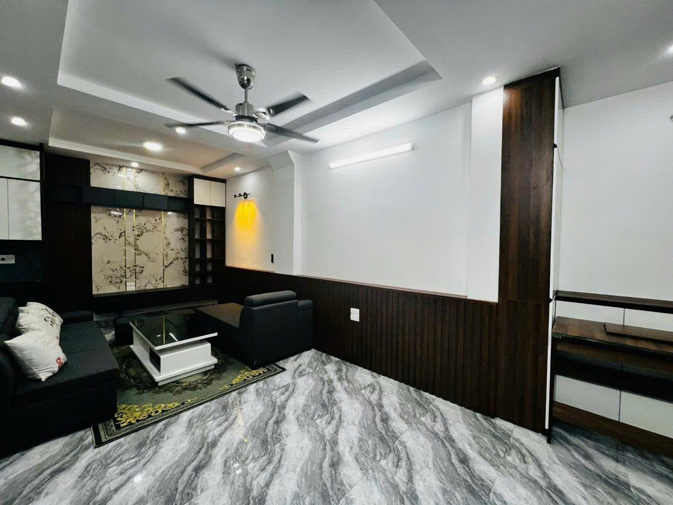 NHÀ ĐẸP ĐỐNG ĐA, 42M2 MẶT TIỀN 3,8M GIÁ 6,9 TỶ