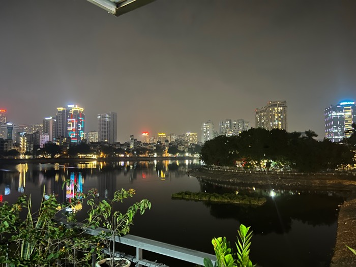 HOÀNG CẦU PHỐ VIP LĐ, BIỆT THỰ VIEW HỒ 50M2 MẶT TIỀN 4,8M GIÁ 26 TỶ