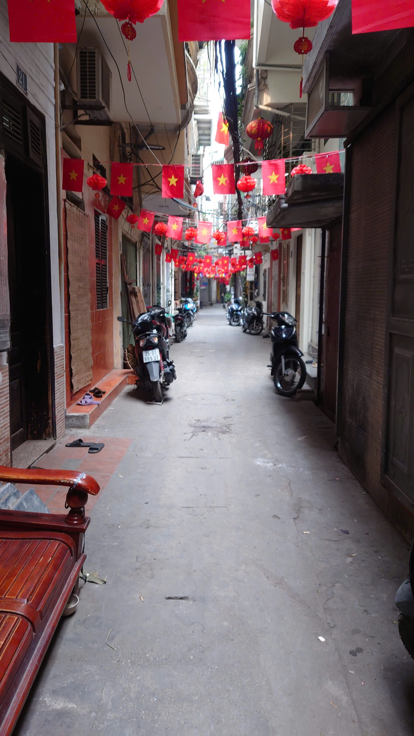 TRUNG TÂM HAI BÀ TRƯNG CÁCH HỒ GƯƠM 3KM 32M2 5 TẦNG Ô TÔ GẦN 7,2 TỶ