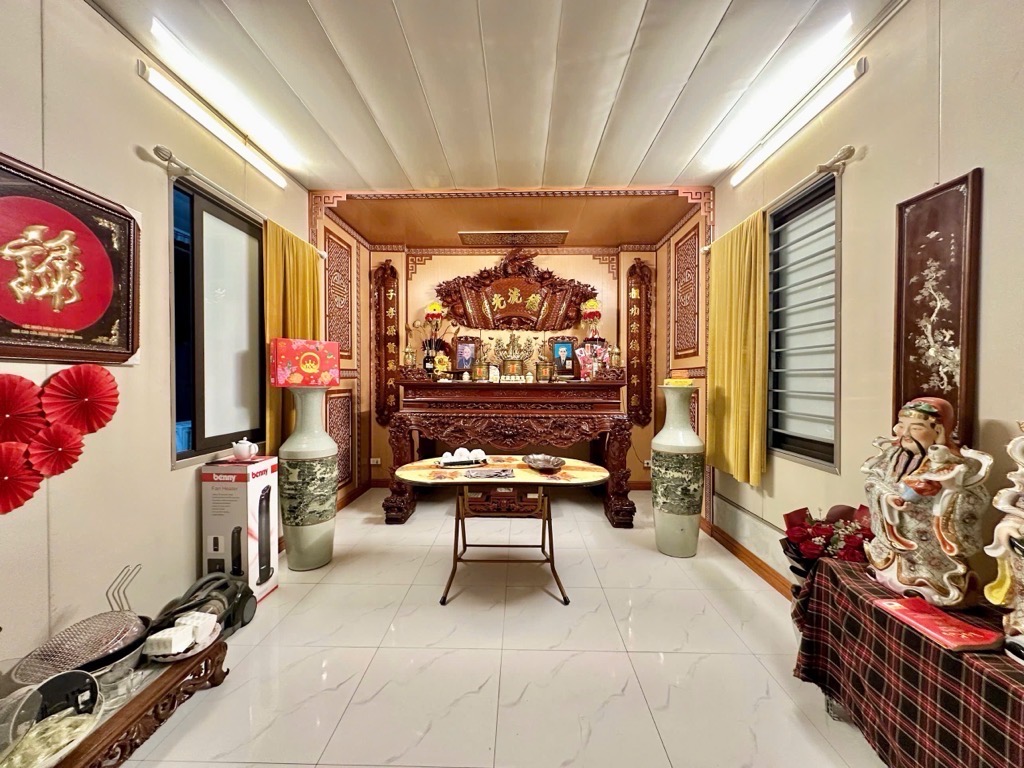 MAI ANH TUẤN LÔ GÓC VIEW HỒ HOÀNG CẦU TRƯỚC NHÀ VỈA HÈ 3M, 7TẦNG THANG MÁY Ô TÔ ĐỖ CỬA 26,8 Tỷ