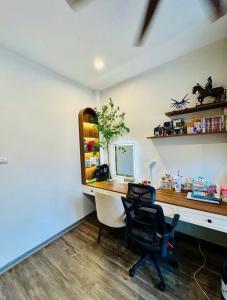 TRUNG TÂM NGŨ HIỆP ÔTÔ ĐỖ CỬA 42M2 5 TẦNG MẶT TIỀN 5M 7.15 TỶ