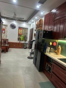 TT ĐỐNG ĐA, 5 TẦNG MẶT TIỀN 3,8M MẶT NGÕ CỰC NÔNG, THÔNG. CÁCH PHỐ 10M 7,4 TỶ