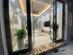 Bán Nhà Đặng Tiến Đông hai mặt phố Hoàng Cầu 45m2 5t MT 4m 15 tỷ