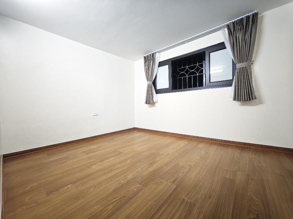 Bán nhà tập thể Thanh Xuân Bắc, gần Khuất Duy Tiến, 3 PN, 2WC, view thoáng, ở ngay, nhỉnh 3 tỷ