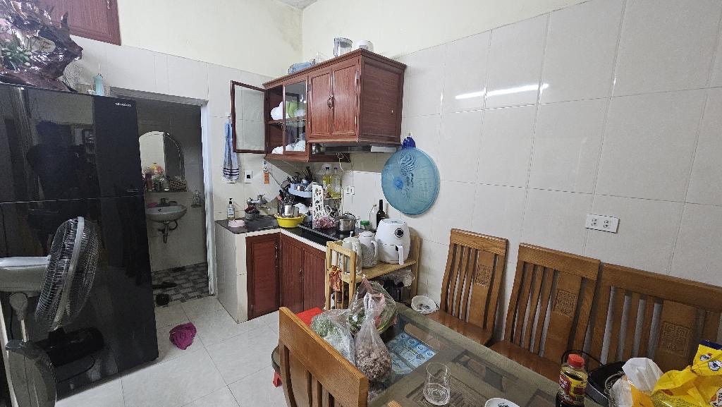 Bán nhà tập thể Thanh Xuân Nam, sau Viện khoa học Xã hội, 3PN, ô tô đỗ cửa, nội thất đẹp