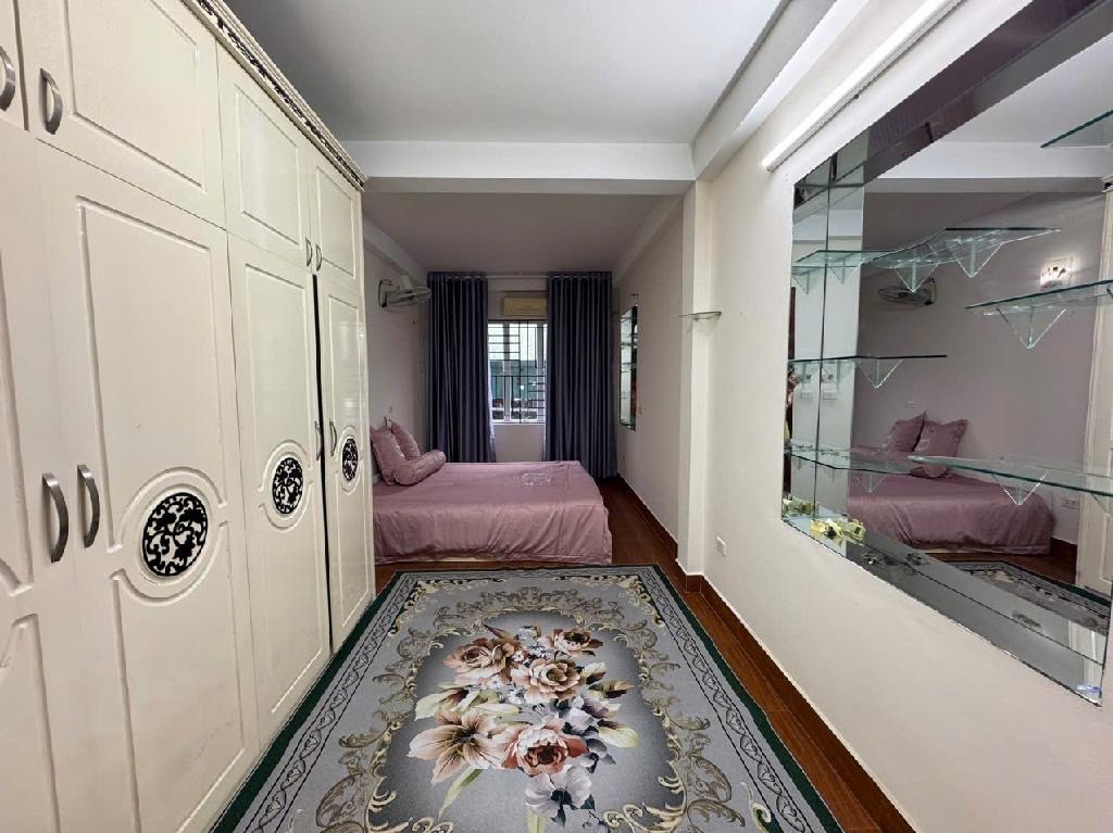 Bán nhà Quan Nhân, ngõ 109, 30m2, 4 tầng, nội thất nhập khẩu, nhỉnh 5 tỷ