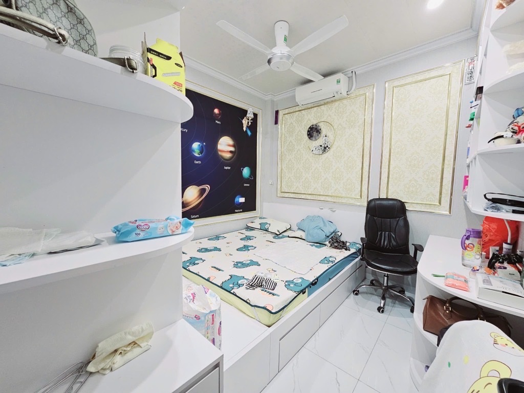Bán nhà Vũ Trọng Phụng, 31m2, 5 tầng, nội thất đẹp, ở ngay, hơn 5 tỷ