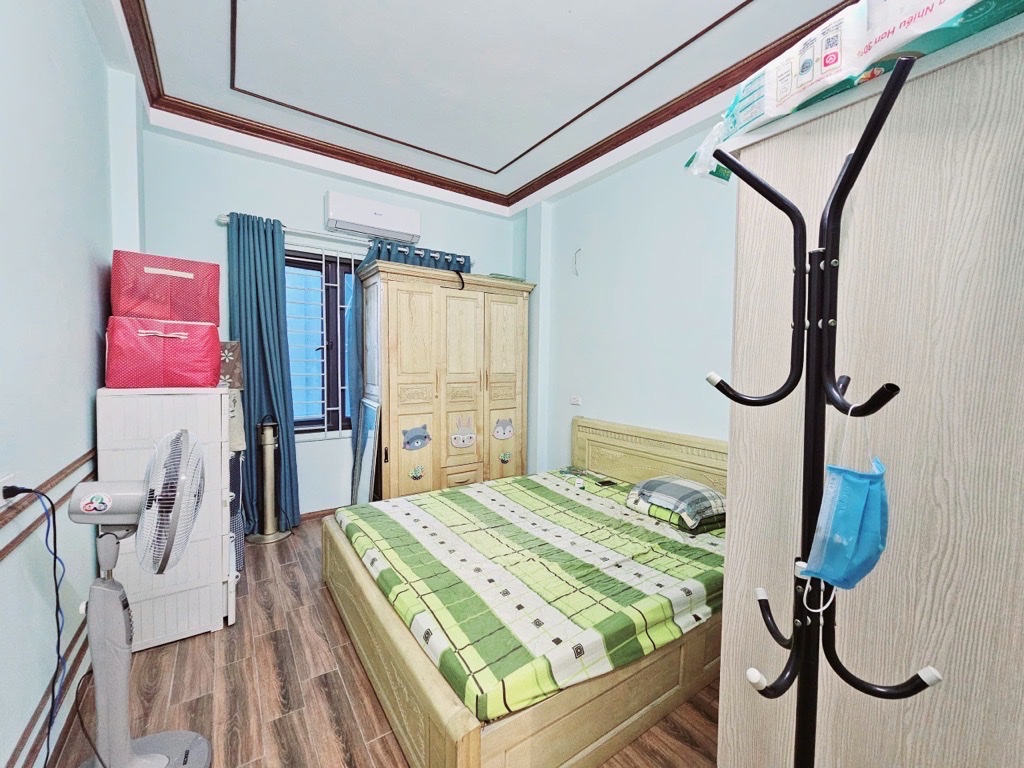 Bán nhà Vũ Trọng Phụng, 31m2, 5 tầng, nội thất đẹp, ở ngay, hơn 5 tỷ