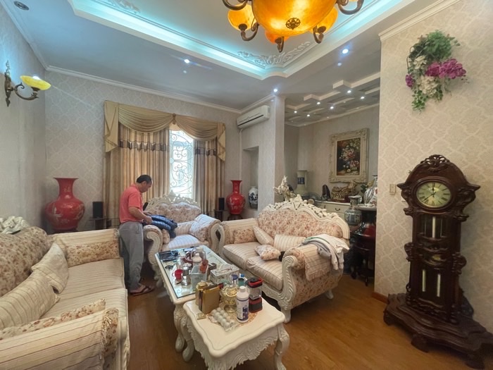 Bán nhà Hoàng Ngân, đường ô tô tránh, kinh doanh, 56m2, giá nhỉnh 17 tỷ
