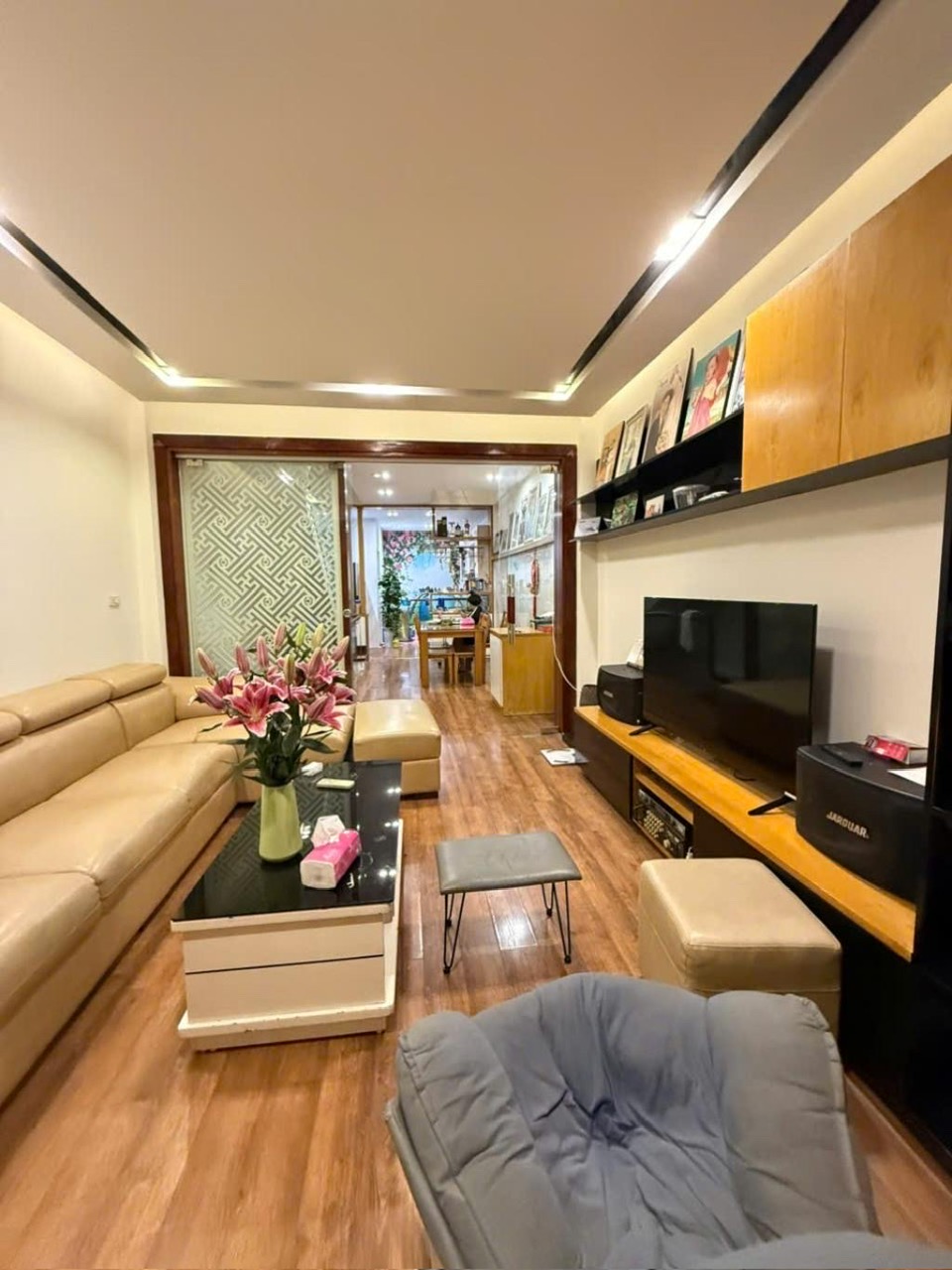 Bán nhà Lê Văn Lương, mặt tiền rộng thênh thang, 87m2, hơn 17 tỷ