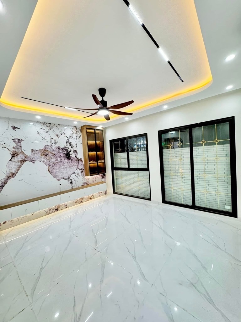 Bán nhà văn phòng Lê Văn Lương, doanh thu gần 1 tỷ/năm, 55m2, nhỉnh 18 tỷ
