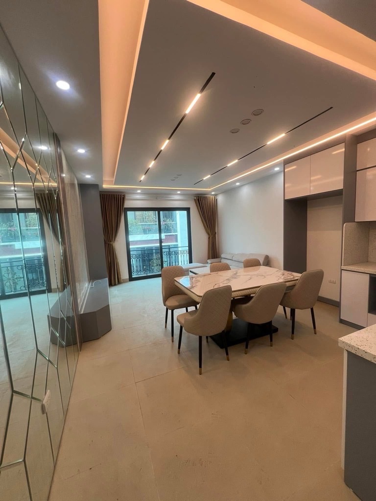 Bán nhà Ngụy Như Kon Tum, Gara 2 ô tô 7 chỗ, 15m ra phố, 2 thoáng, 55m2, 17,8 tỷ