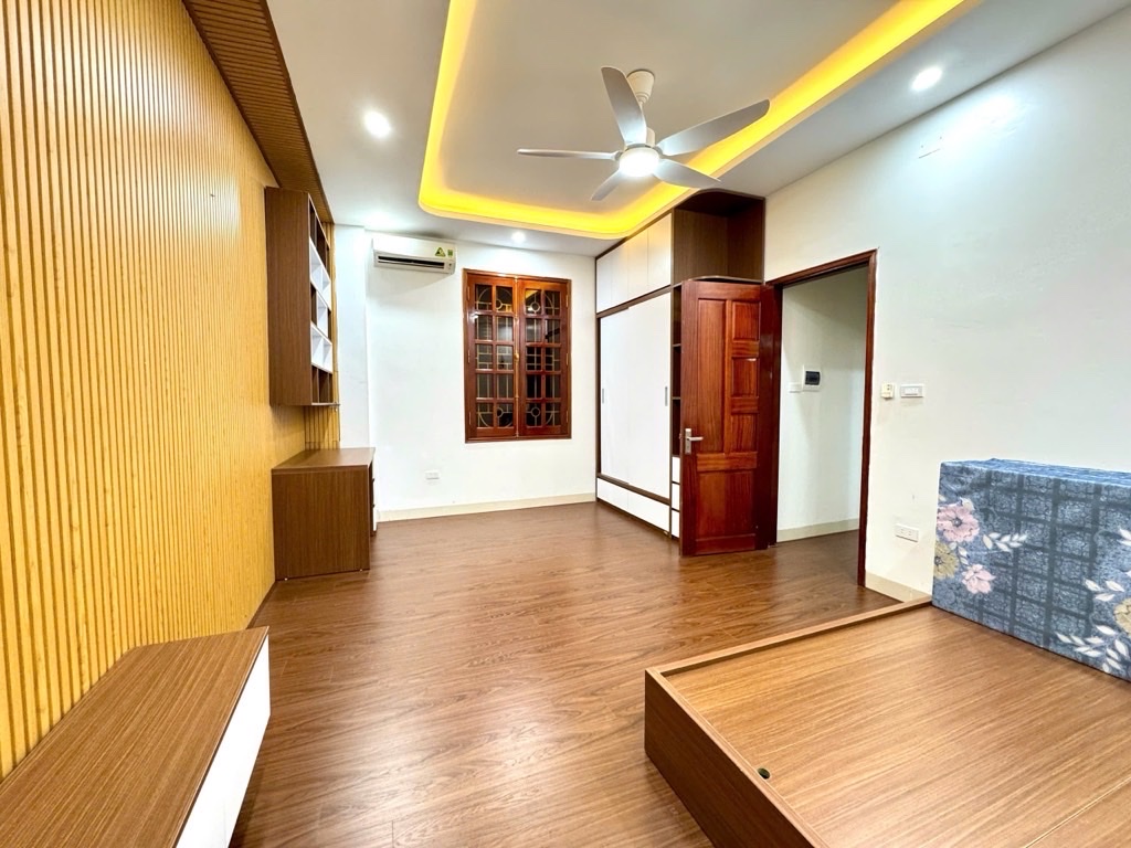 Bán nhà 8 tầng Thang máy, Gara ôtô, 53m2, Ngụy Như Kon Tum, MT gẩn 6m, full nội thất, chỉ 21 tỷ