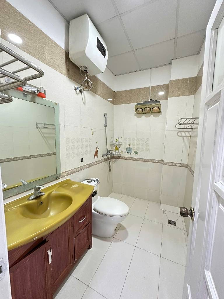 Bán nhà 76m2, 6 tầng Ngụy Như Kon Tum, lô góc 2 mặt tiền cực rộng, gara ôtô, hơn 23 tỷ