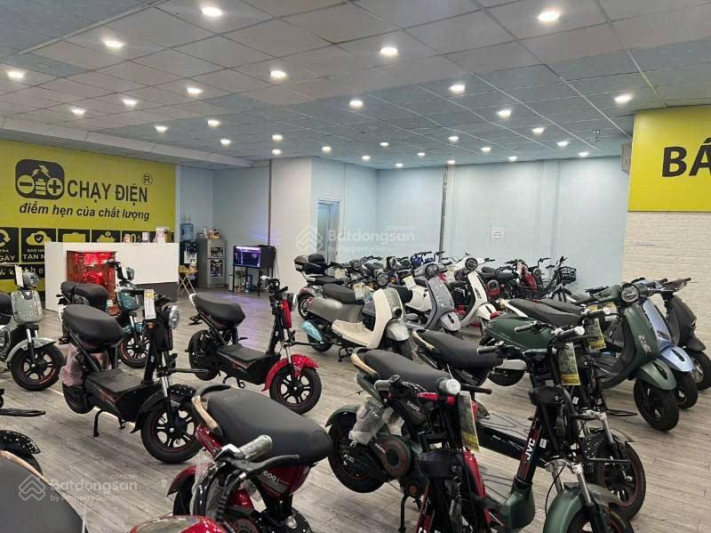 Bán nhà 2 MT Nguyễn Văn Tăng Q9 - DT: 16mx23 - KC: Hầm + 6 tầng - ST - HĐT165tr/th - Giá 70 tỷ