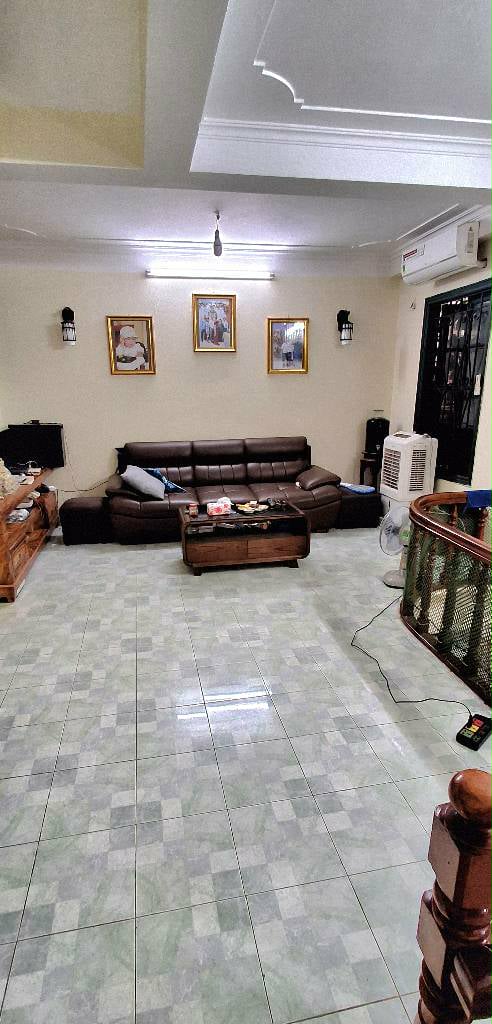 CHÍNH CHỦ BÁN GẤP NHÀ ĐỘI CẤN TT BA ĐÌNH DÂN XÂY 30M X 6 TẦNG MT 4,3M NHỈNH 6 TỶ