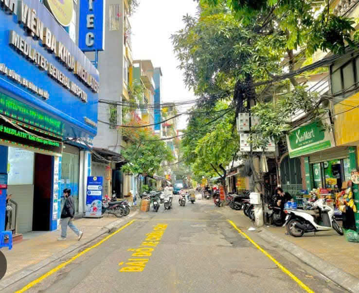 BÁN GẤP NHÀ HỒNG HÀ TT BA ĐÌNH GIÁP RANH TÂY HỒ, HÒAN KIẾM DÂN XÂY 5,7 TỶ