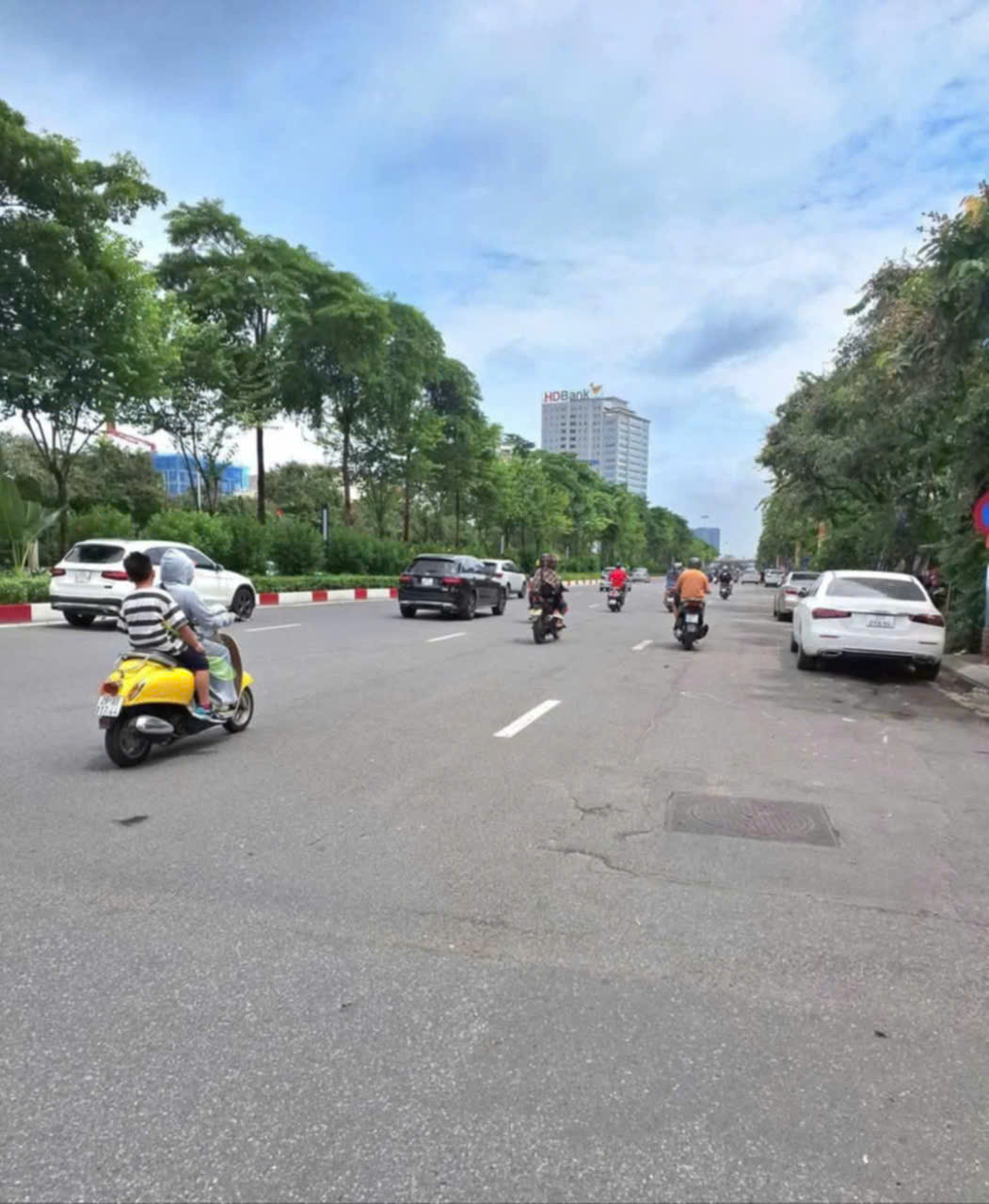 NHÀ VĂN CAO PHỐ VIP BA ĐÌNH GIÁP DANH TÂY HỒ Ô TÔ TRÁNH KD, VỈA HÈ 45M X 5 TẦNG 17,5 TỶ