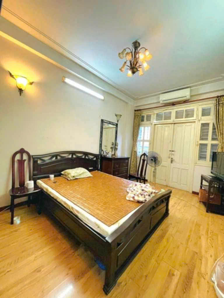 NHÀ VĂN CAO PHỐ VIP BA ĐÌNH GIÁP DANH TÂY HỒ Ô TÔ TRÁNH KD, VỈA HÈ 45M X 5 TẦNG 17,5 TỶ