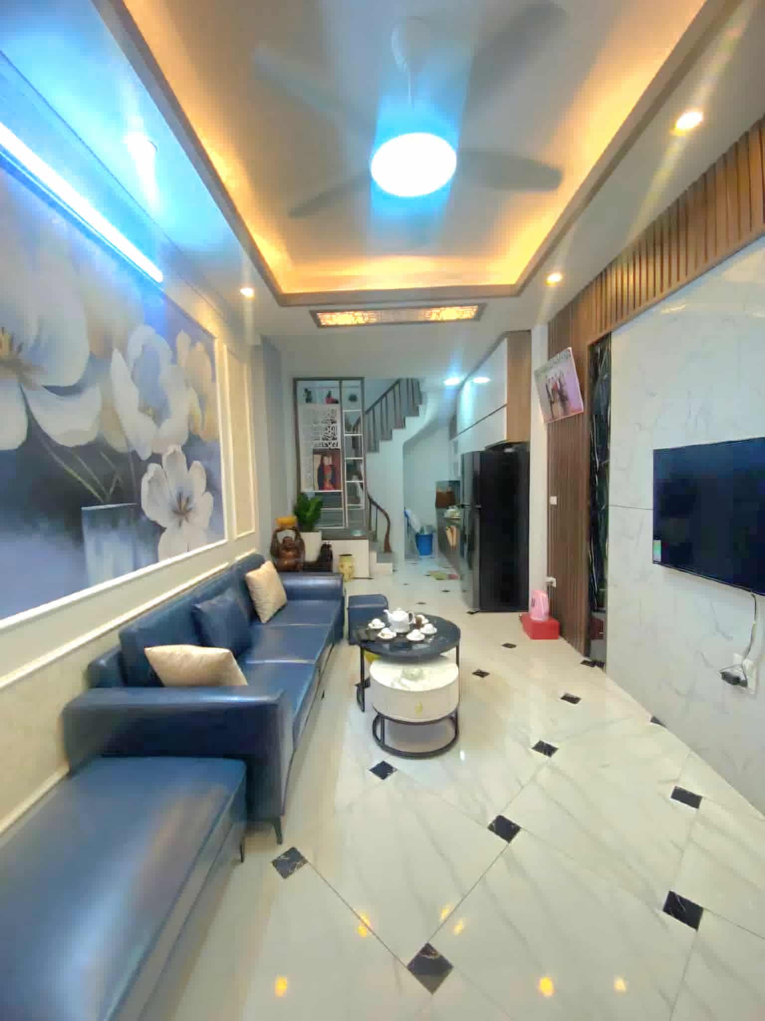 BÁN GẤP NHÀ HỒNG HÀ TT DÂN XÂY 5,75 TỶ