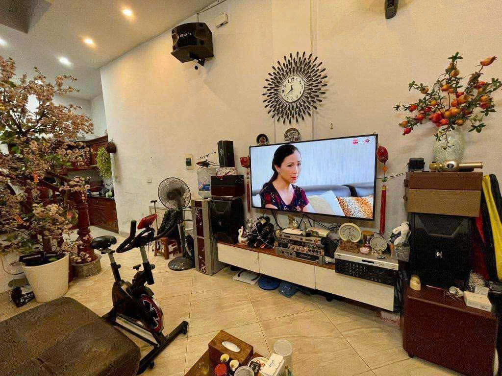 BÁN GẤP NHÀ ĐẸP KIM MÃ PHỐ VIP BA ĐÌNH FULL NỘI THẤT 45M X 4 TẦNG MT 4M 8,6 TỶ