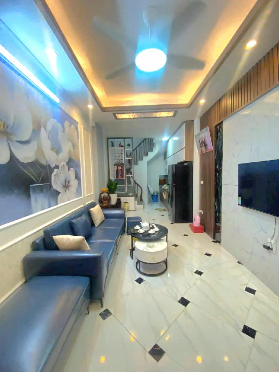 BÁN GẤP NHÀ HỒNG HÀ TT BA ĐÌNH GIÁP RANH TÂY HỒ, HÒAN KIẾM DÂN XÂY 5,7 TỶ