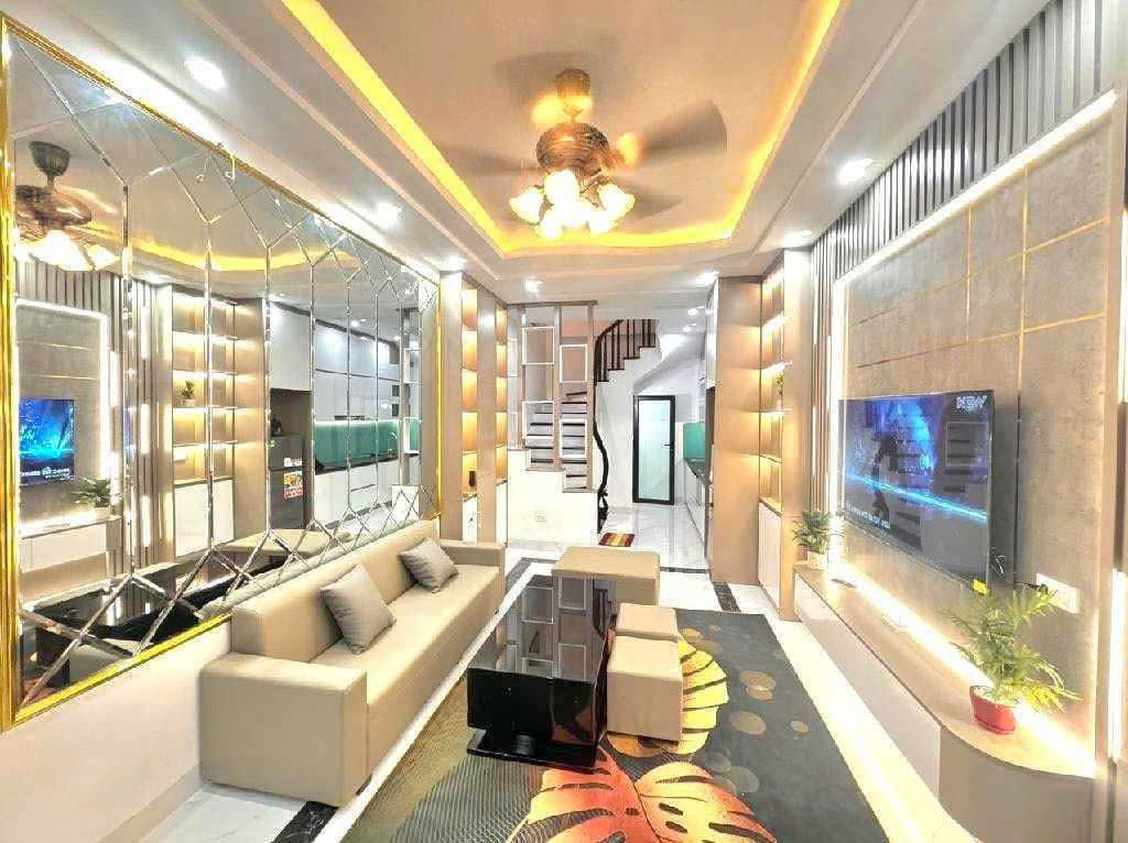 BÁN GẤP NHÀ GIANG VĂN MINH PHỐ VIP BA ĐÌNH KD, Ô TÔ THANG MÁY 40M X 7 TẦNG MT 4M 16 TỶ