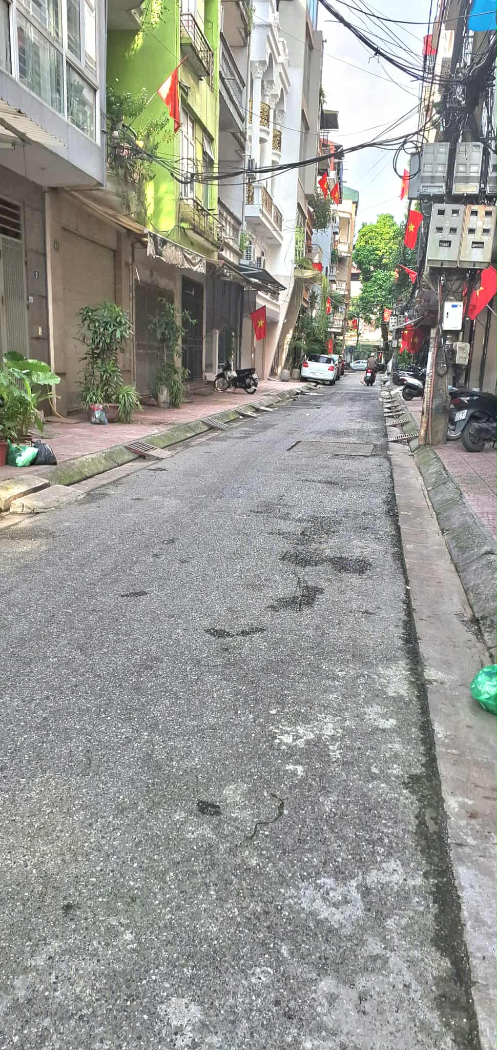 BÁN GẤP NHÀ HỒNG HÀ TT BA ĐÌNH KD, VỈA HÈ, Ô TÔ TRÁNH 70M X 3 TẦNG MT 6M 22 TỶ 9