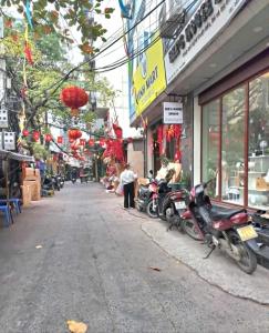 BÁN GẤP NHÀ PHAN KẾ BÍNH TT BA ĐÌNH GIÁP RANH CẦU GIẤY MỚI KOONG THANG MÁY 36M X 6 TẦNG 8,58 TỶ