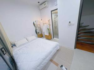 NHANH CÒN KỊP NHÀ HỒNG HÀ TT BA ĐÌNH GIÁP RANH TÂY HỒ, HÒAN KIẾM MỚI ĐẸP FULL NỘI THẤT 4,25 TỶ 