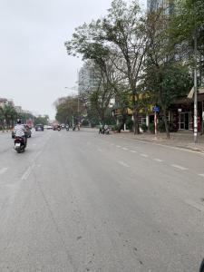 HOÀNG QUỐC VIỆT 55M2 MT4 GIÁ 15.5 TỶ , OTO, KINH DOANH, VỈA HÈ