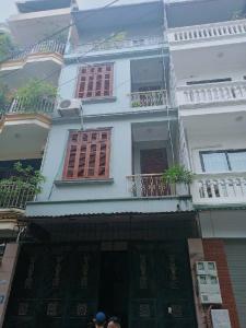 PHỐ NGUYÊN HỒNG 62M2 MT4.5 GIÁ 23.8 TỶ , OTO, NHÀ DÂN, VỈA HÈ, KINH DOANH