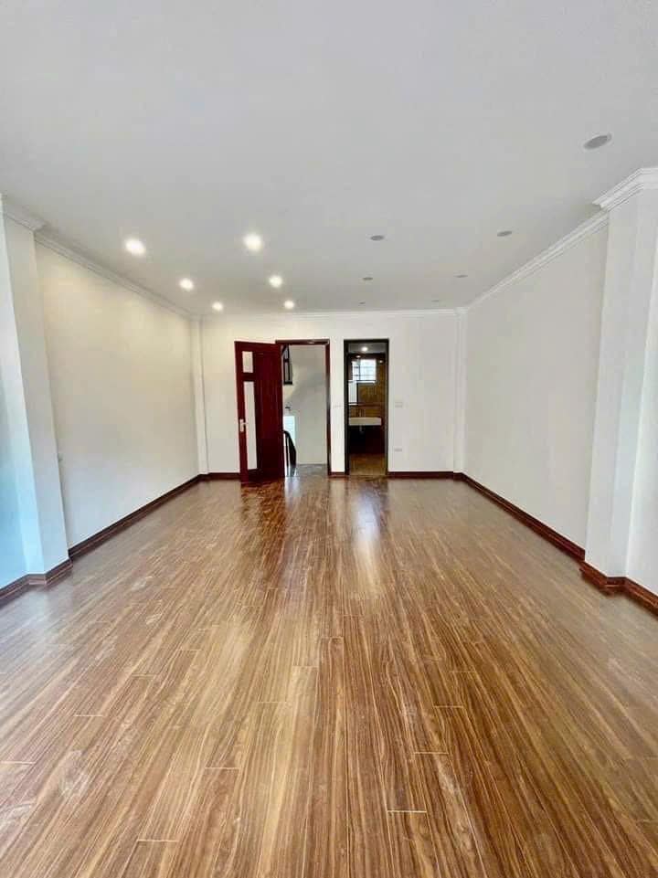 Bán đất Đông Dư 41m MT 3.9m giá 3,9tỷ siêu hiếm
