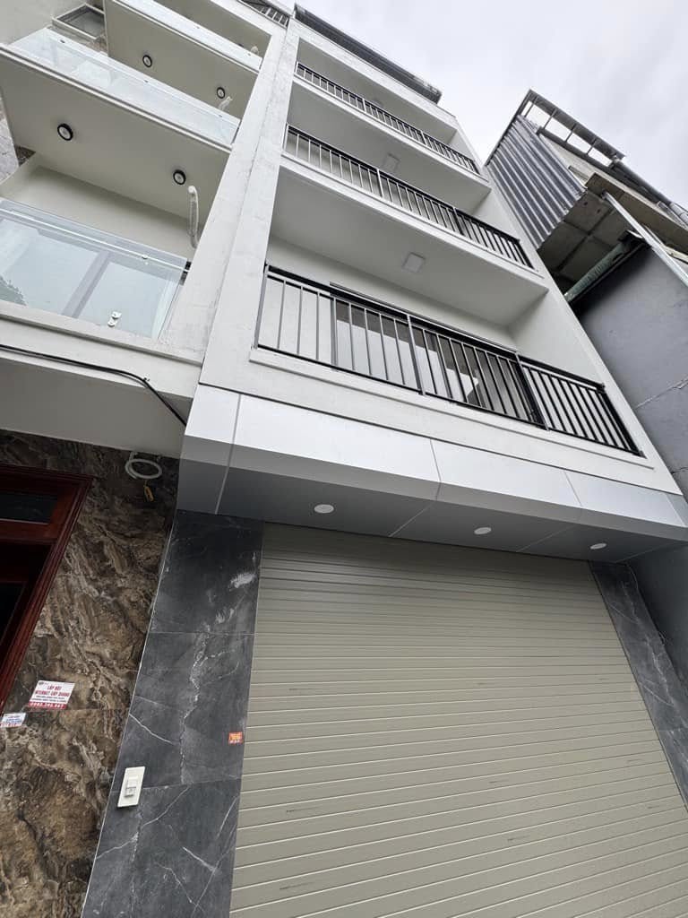 Bán nhà Long Biên(phố Nha) 36m 5tầng Mặt Tiền 4,2m Giá 6,3tỷ