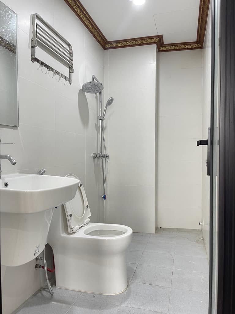 Bán nhà Phúc Lợi 32m 5tầng Mặt Tiền 3,92m Giá 5,25tỷ