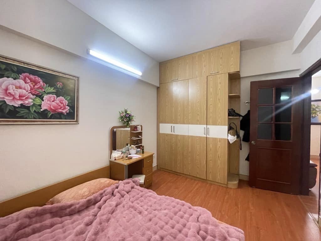 Bán chung cư Việt Hưng 77,5m 2pn1vs Giá 3,5tỷ