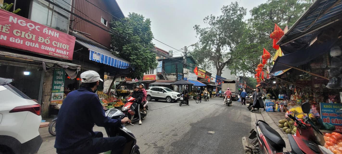 Bán đất Đa Tốn 40m mặt tiền 5m - oto vào đất - Giá 2,95tỷ